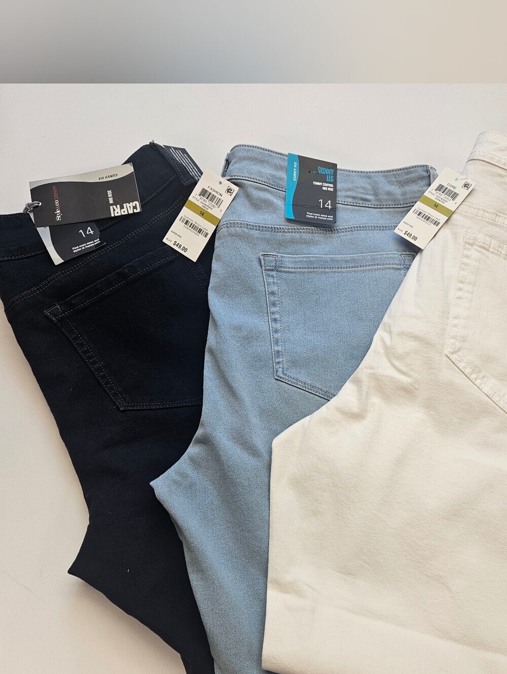 Style & Co lot Of  3 NWT Womens Jeans Size 14 REGULAR CAPRI